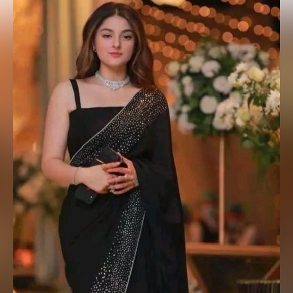 Premium Georgette Diamond Work
Stylish Party Wear Saree - Picture 5 of 12